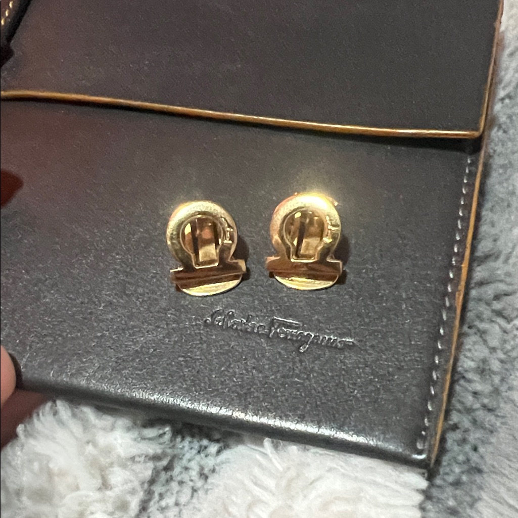 Salvatore Ferragamo Gold Earrings 400$